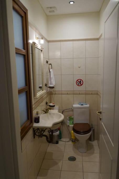 Apartment With A Garden, Bbq, Swimming Pool And Jacuzzi Dhrafi Екстер'єр фото